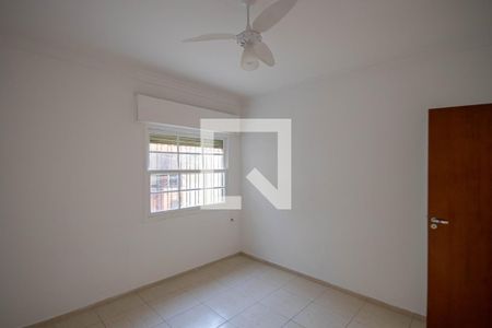 Quarto 1 de casa para alugar com 3 quartos, 240m² em Jardim Daysy, São Paulo