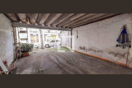 Garagem de casa à venda com 2 quartos, 125m² em Umuarama, Osasco