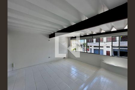 Varanda de casa à venda com 4 quartos, 230m² em Jardim Aeroporto, São Paulo