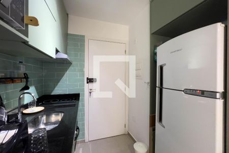 Cozinha de kitnet/studio à venda com 1 quarto, 28m² em Liberdade, São Paulo