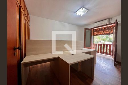 Quarto 5 de casa para alugar com 5 quartos, 500m² em Parque Taquaral, Campinas