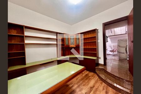 Escritório de casa para alugar com 5 quartos, 500m² em Parque Taquaral, Campinas