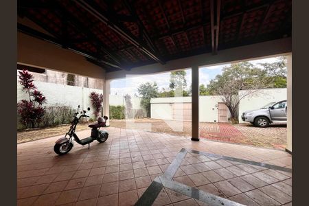 Garagem de casa para alugar com 5 quartos, 500m² em Parque Taquaral, Campinas