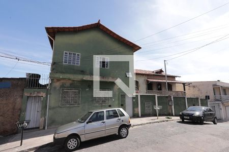 Casa à venda com 6 quartos, 540m² em Goiânia, Belo Horizonte