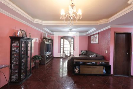 Casa à venda com 6 quartos, 540m² em Goiânia, Belo Horizonte