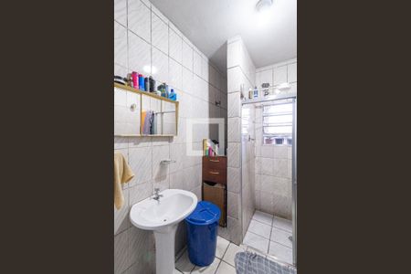 Banheiro de casa à venda com 4 quartos, 230m² em Umuarama, Osasco