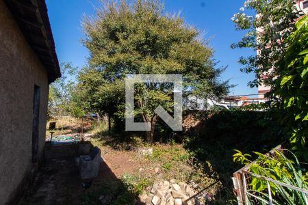ÁREA EXTERNA FUNDOS de casa à venda com 3 quartos, 550m² em Jardim Chapadão, Campinas