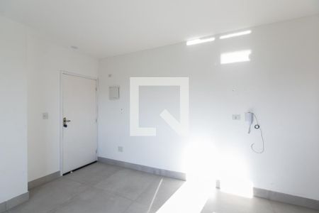 Sala de apartamento à venda com 2 quartos, 49m² em Vila Carmosina, São Paulo