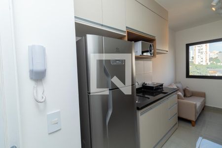 Cozinha de kitnet/studio para alugar com 1 quarto, 24m² em Pompeia, São Paulo