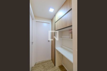 Sala de apartamento para alugar com 2 quartos, 47m² em Campo Grande, Rio de Janeiro