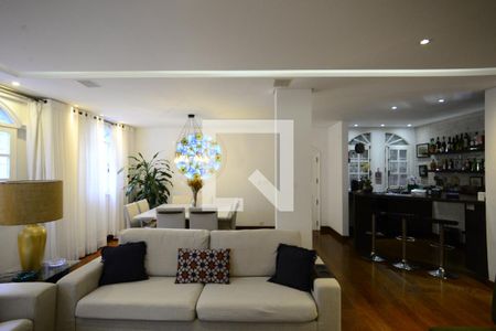 Sala de casa à venda com 4 quartos, 301m² em Jardim Vila Mariana, São Paulo