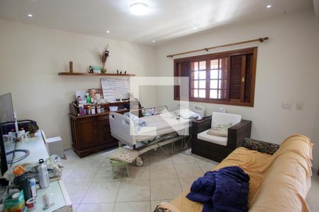 Sala de casa para alugar com 3 quartos, 297m² em Taquara, Rio de Janeiro