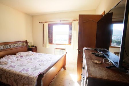 Quarto Suíte1 de casa para alugar com 3 quartos, 297m² em Taquara, Rio de Janeiro