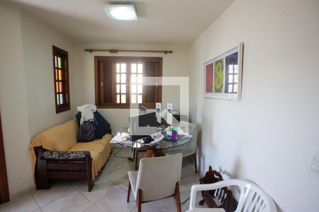 Sala de casa para alugar com 3 quartos, 297m² em Taquara, Rio de Janeiro