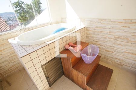 Área comum de casa para alugar com 3 quartos, 297m² em Taquara, Rio de Janeiro