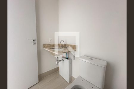 Banheiro de kitnet/studio à venda com 1 quarto, 26m² em Perdizes, São Paulo