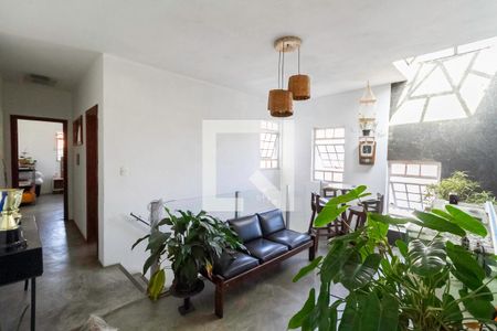Sala 2 de casa à venda com 3 quartos, 200m² em Jardim Guanabara, Belo Horizonte