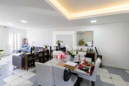 Sala 1 de casa à venda com 3 quartos, 200m² em Jardim Guanabara, Belo Horizonte