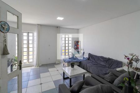 Sala 1 de casa à venda com 3 quartos, 200m² em Jardim Guanabara, Belo Horizonte