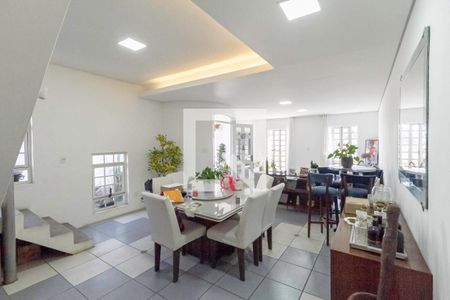 Sala 1 de casa à venda com 3 quartos, 200m² em Jardim Guanabara, Belo Horizonte