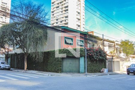 Fachada de casa à venda com 4 quartos, 200m² em Brooklin, São Paulo