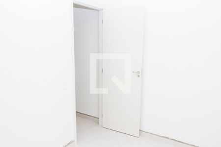 Quarto 2 de apartamento para alugar com 2 quartos, 41m² em Vila Socorro, São Paulo