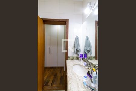 Banheiro da Suíte 2 de casa à venda com 3 quartos, 256m² em Jardim Conceição, Campinas