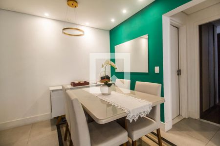 Sala de Jantar de apartamento à venda com 2 quartos, 68m² em Jardim Tupanci, Barueri