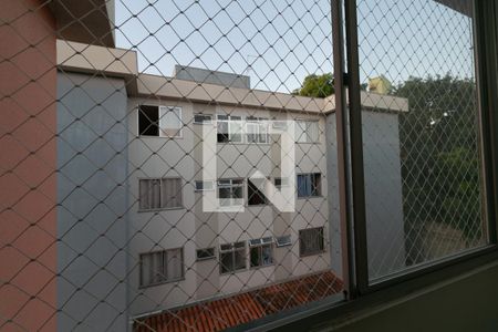 Vista/Sala de apartamento à venda com 3 quartos, 65m² em Jaqueline, Belo Horizonte