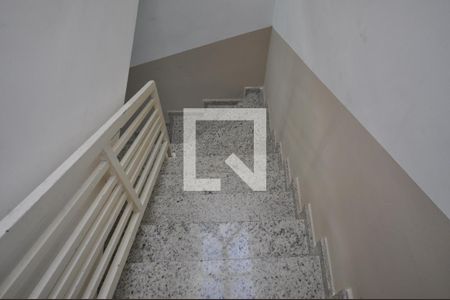 Escada de casa à venda com 2 quartos, 112m² em Vila Nova Mazzei, São Paulo