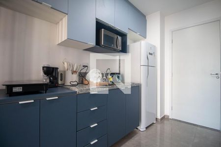 Cozinha de apartamento à venda com 1 quarto, 25m² em Jardim das Acacias, São Paulo