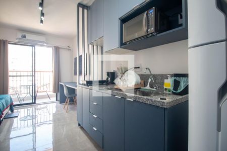 Cozinha de apartamento à venda com 1 quarto, 25m² em Jardim das Acacias, São Paulo