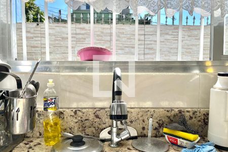 Cozinha de casa à venda com 2 quartos, 120m² em Vila Guarani (zona Sul), São Paulo