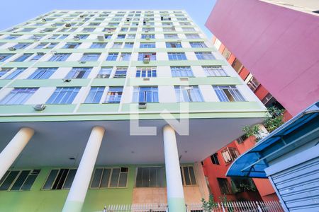 Fachada de apartamento para alugar com 1 quarto, 39m² em Centro, Rio de Janeiro