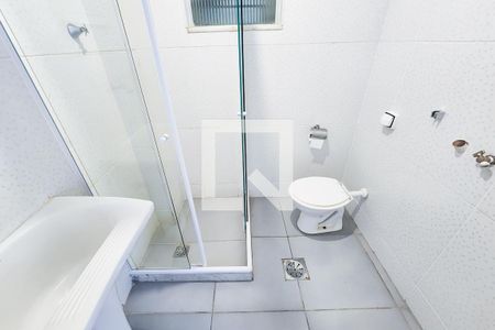 Banheiro de apartamento para alugar com 1 quarto, 39m² em Centro, Rio de Janeiro
