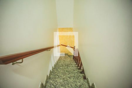 Escada de casa à venda com 2 quartos, 130m² em Planalto Paulista, São Paulo