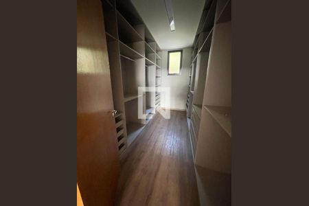 Casa à venda com 4 quartos, 584m² em Jardim Serrano, Nova Lima