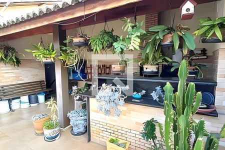Apartamento à venda com 4 quartos, 232m² em Todos os Santos, Rio de Janeiro
