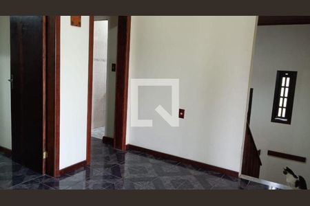 Casa à venda com 3 quartos, 161m² em Camboinhas, Niterói