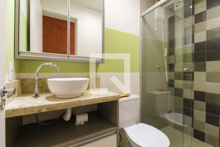 Banheiro de apartamento à venda com 2 quartos, 51m² em São José, Canoas