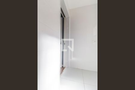 Banheiro da Suíte 1 de apartamento para alugar com 2 quartos, 69m² em Alphaville Empresarial, Barueri