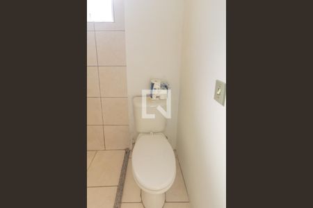 Banheiro de apartamento para alugar com 2 quartos, 38m² em Mato Grande, Canoas