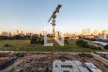Vista da suíte de apartamento para alugar com 2 quartos, 55m² em Liberdade, São Paulo