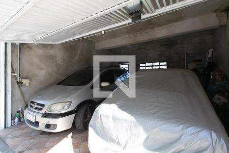 Garagem de casa à venda com 3 quartos, 450m² em Limoeiro, São Paulo