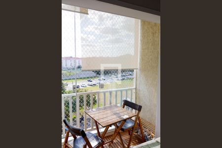 Sacada de apartamento para alugar com 2 quartos, 60m² em Piratininga, Osasco