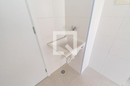 Sala/Cozinha de apartamento à venda com 2 quartos, 33m² em Cambuci, São Paulo