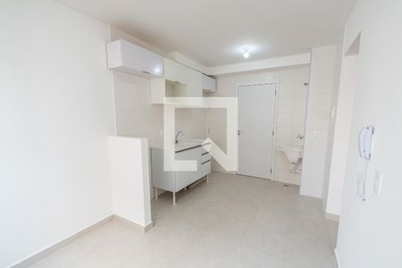 Sala/Cozinha de apartamento à venda com 2 quartos, 33m² em Cambuci, São Paulo