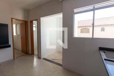 Cozinha de apartamento para alugar com 1 quarto, 30m² em Vila Prudente, São Paulo