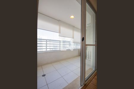 Sacada de apartamento para alugar com 2 quartos, 67m² em Centro, Osasco