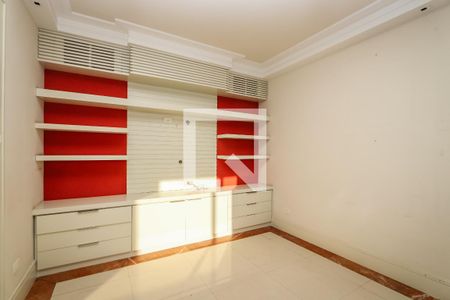 Sala da TV de apartamento à venda com 3 quartos, 200m² em Vila Suzana, São Paulo